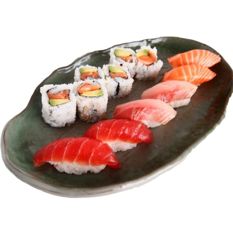 Delicious Avocado Roll at Our Japanese Restaurant